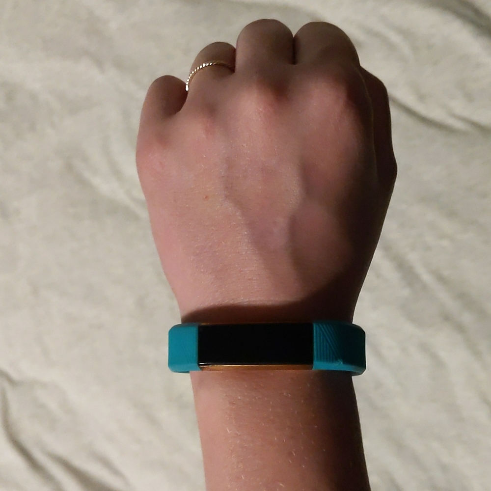 FitBit Alta w/ Charging cable